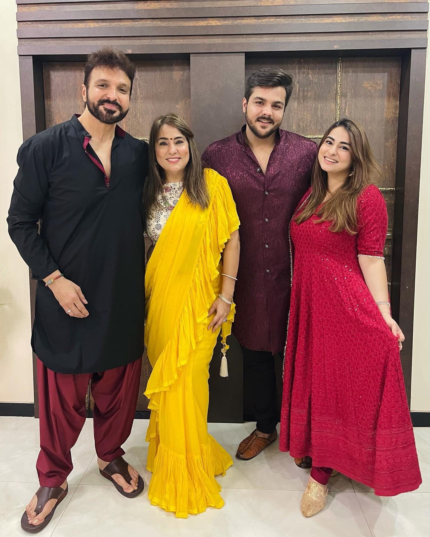 Muskan Chanchlani with her Family